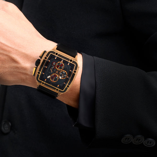 Reloj Cvstos para caballero modelo Evosquare-50 caja en oro rosa 18 kilates vistas carbono.