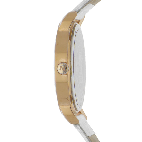Reloj Nivada para dama en acero chapa correa piel.