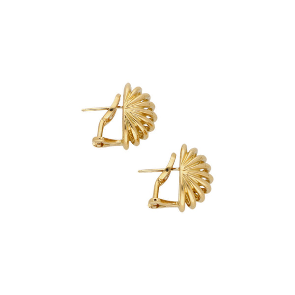 Aretes calados firma Tane en oro amarillo 18 kilates.