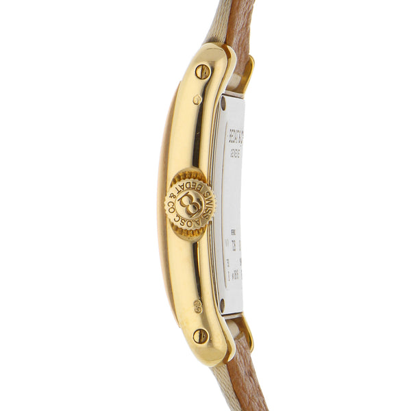 Reloj Bedat & Co.para dama en oro correa piel.