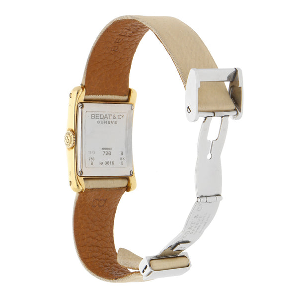 Reloj Bedat & Co.para dama en oro correa piel.