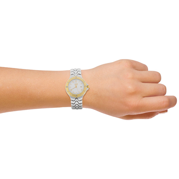 Reloj Ebel para dama/unisex modelo SportWave bisel en oro amarillo 18 kilates.