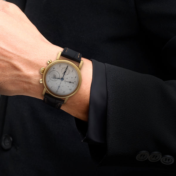 Reloj Chronoswiss para caballero modelo Kairos caja en oro amarillo 18 kilates.