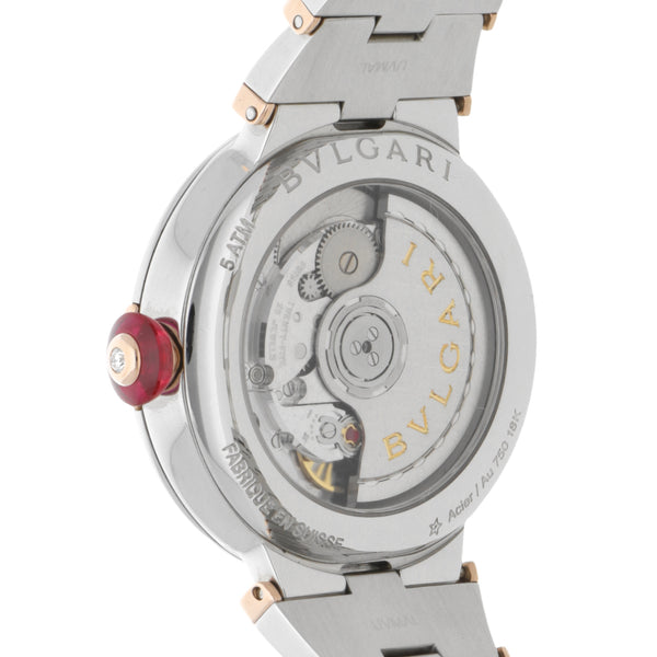 Reloj Bvlgari para dama modelo Lvcea vistas en oro rosa 18 kilates.