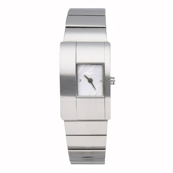 Reloj DKNY para dama en acero inoxidable.