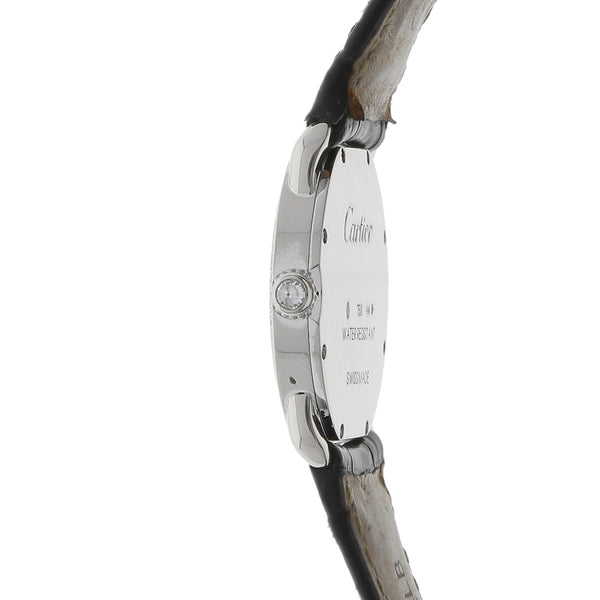 Reloj Cartier para dama modelo Ronde Louis caja en oro blanco 18 kilates.