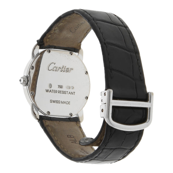 Reloj Cartier para dama modelo Ronde Louis caja en oro blanco 18 kilates.