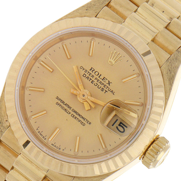 Reloj Rolex para dama modelo Oyster Perpetual Date Just en oro amarillo 18 kilates.