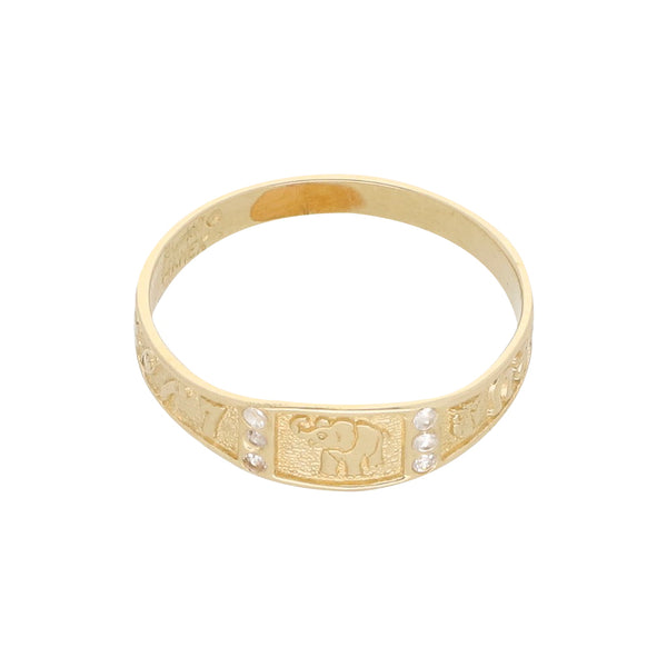 Anillo diseño especial motivos de la suerte con sintéticos en oro amarillo 14 kilates.