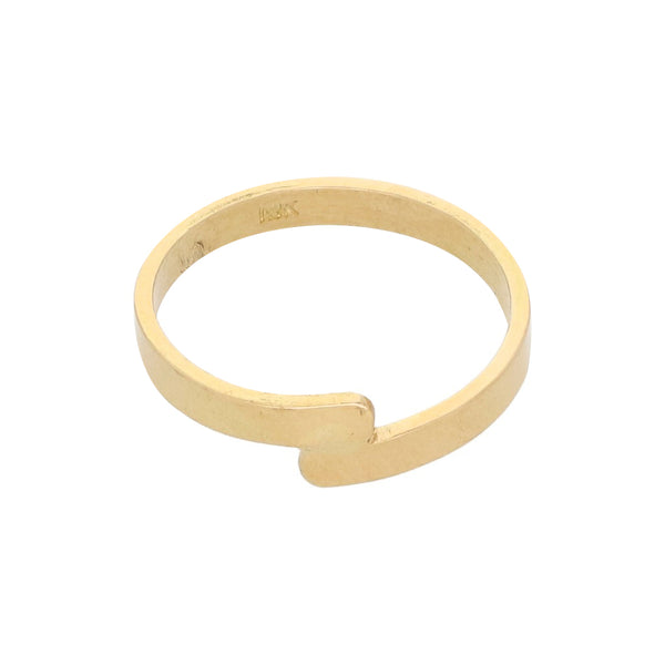 Anillo diseño especial en oro amarillo 18 kilates.