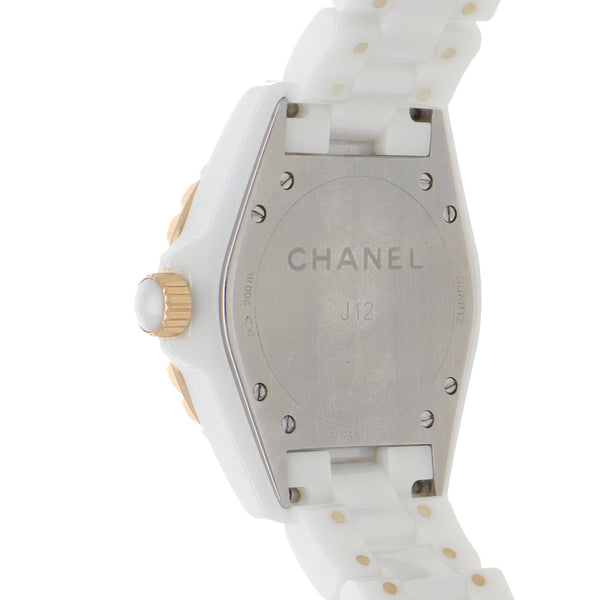 Reloj Chanel para dama modelo J12 vistas oro amarillo 18 kilates.