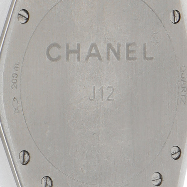 Reloj Chanel para dama modelo J12 vistas oro amarillo 18 kilates.