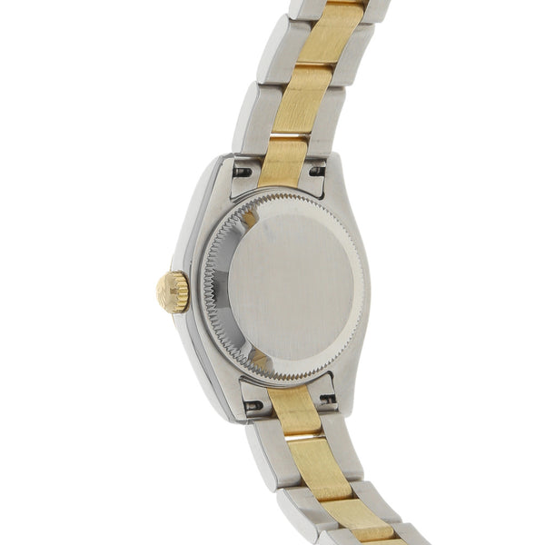 Reloj Rolex para dama modelo Oyster Perpetual Datejust vistas en oro amarillo 18 kilates.