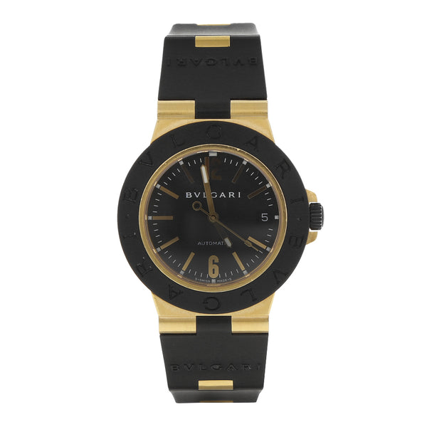 Reloj Bulgari para caballero modelo Diagono caja en oro amarillo 18 kilates.