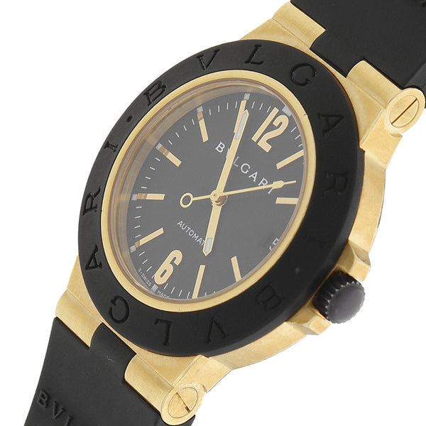 Reloj Bulgari para caballero modelo Diagono caja en oro amarillo 18 kilates.