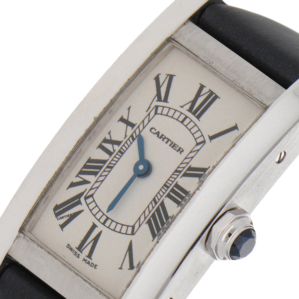 Reloj Cartier para dama modelo Tank Americaine caja en oro blanco 18 kilates.