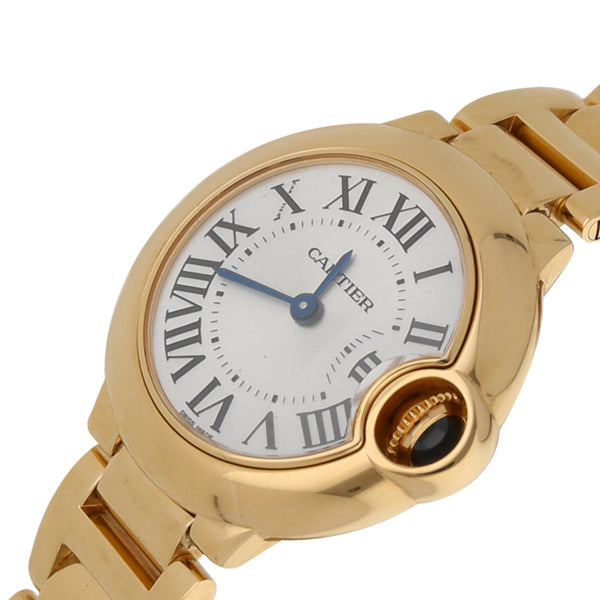 Reloj Cartier para dama modelo Ballon Blue en oro amarillo 18 kilates.