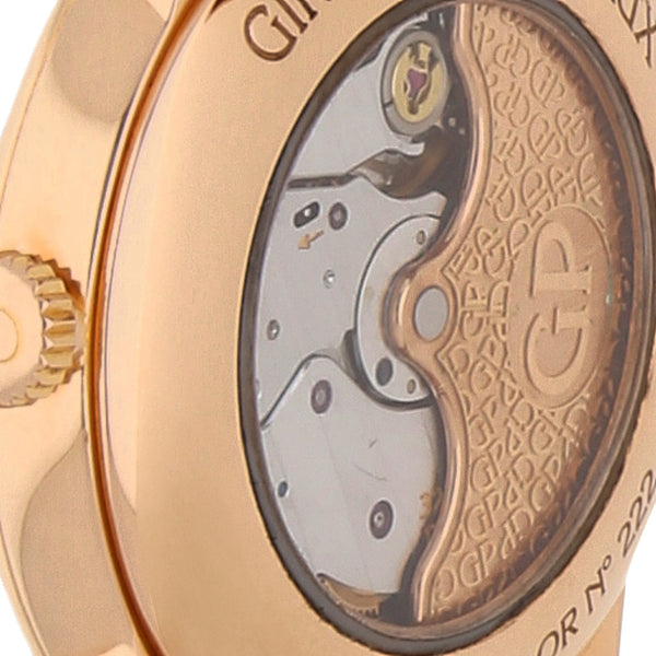 Reloj Girard Perregaux para dama modelo 1966 caja en oro rosa 18 kilates.