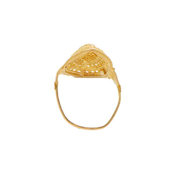 Anillo calado en oro amarillo 22 kilates.