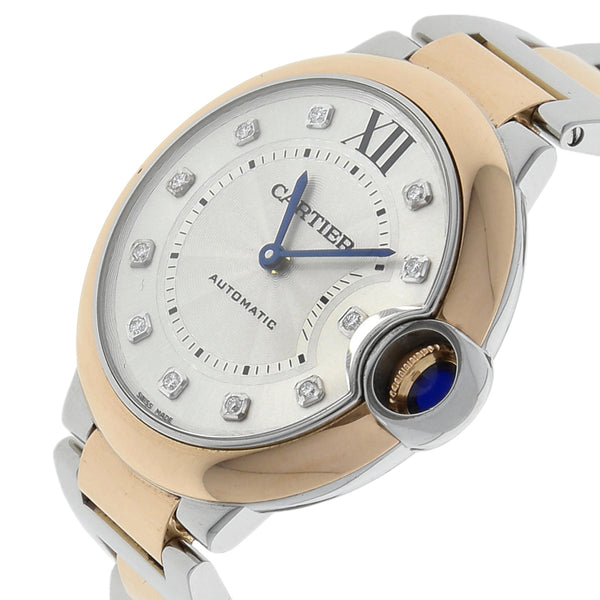 Reloj Cartier para caballero modelo Ballon Bleu vistas en oro rosa 18 kilates.