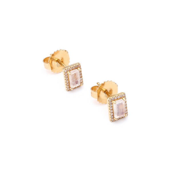 Aretes diseño especial con diamantes y piedra de luna en oro amarillo 14 kilates.
