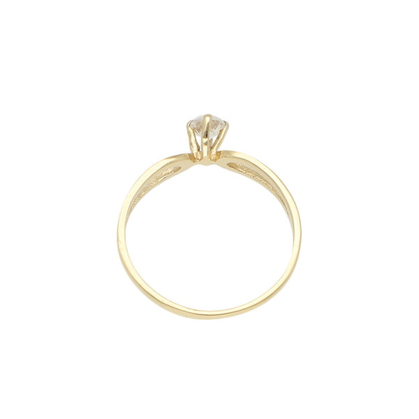 Anillo solitario con circonia en oro amarillo 14 kilates.