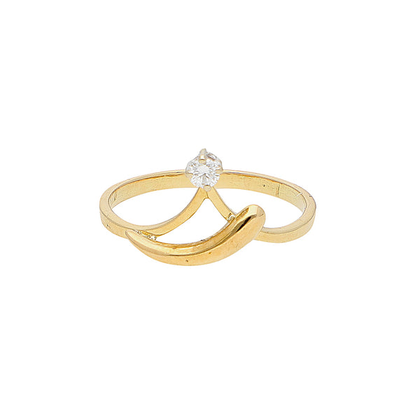 Anillo solitario con diamante en oro amarillo 14 kilates.