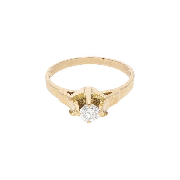 Anillo solitario con diamante en oro amarillo 14 kilates.