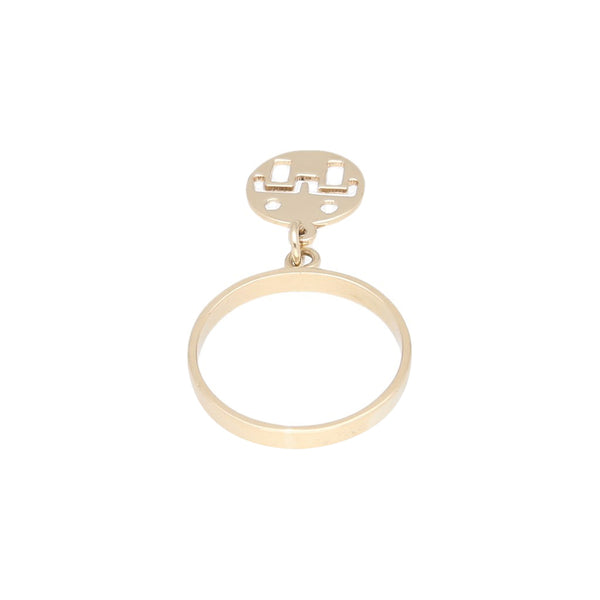 Anillo liso con colgante en oro amarillo 14 kilates.