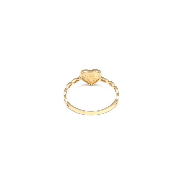 Anillo diseño especial motivo corazón en oro amarillo 14 kilates.