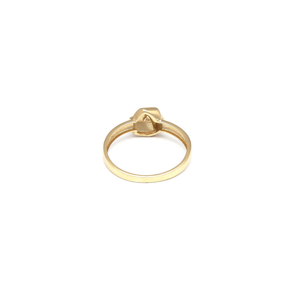 Anillo diseño especial motivo nudo en oro amarillo 14 kilates.