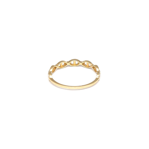 Anillo calado en oro amarillo 14 kilates.