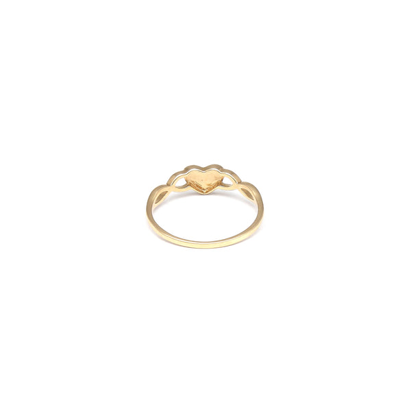 Anillo diseño especial motivo corazón en oro amarillo 14 kilates.