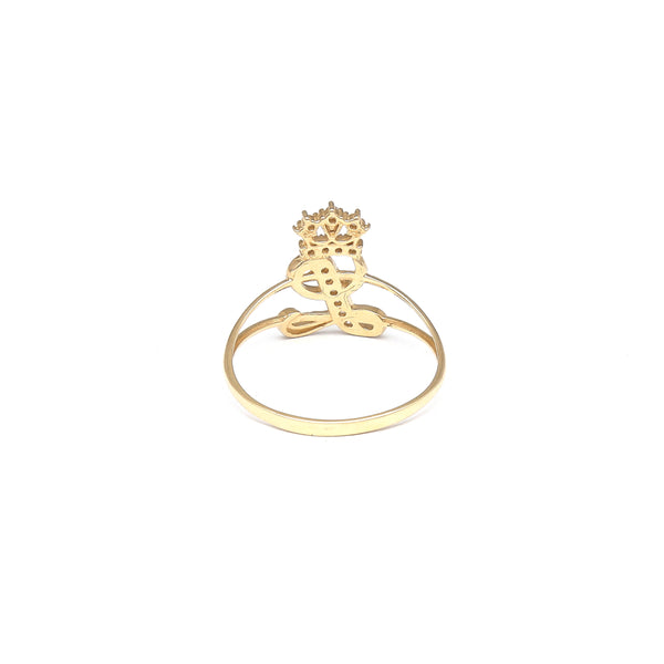 Anillo estilizado motivo letra L con corona y circonias en oro amarillo 14 kilates.