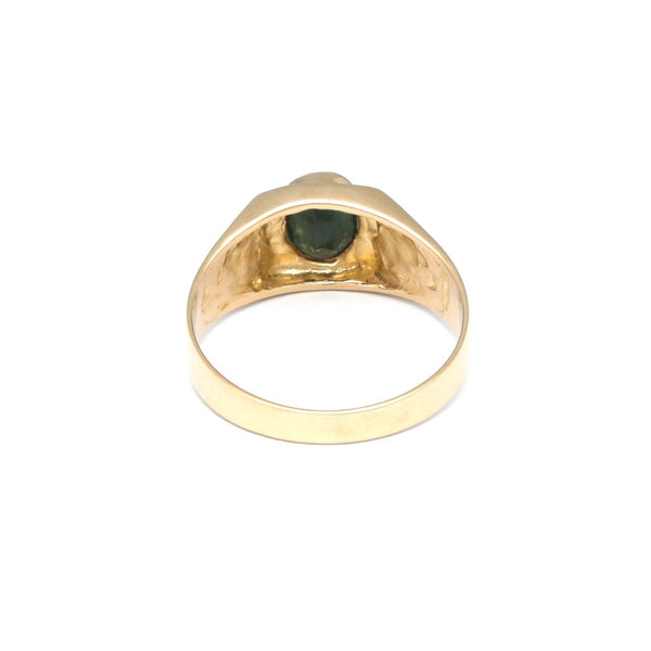 Anillo diseño especial con zafiro en oro amarillo 14 kilates.