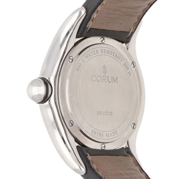 Reloj Corum para caballero modelo Bubble Club América.