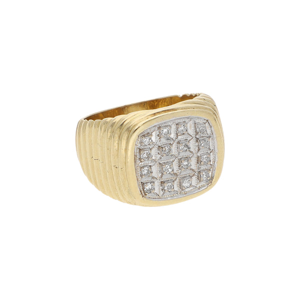 Anillo acanalado con diamantes en oro amarillo 14 kilates.