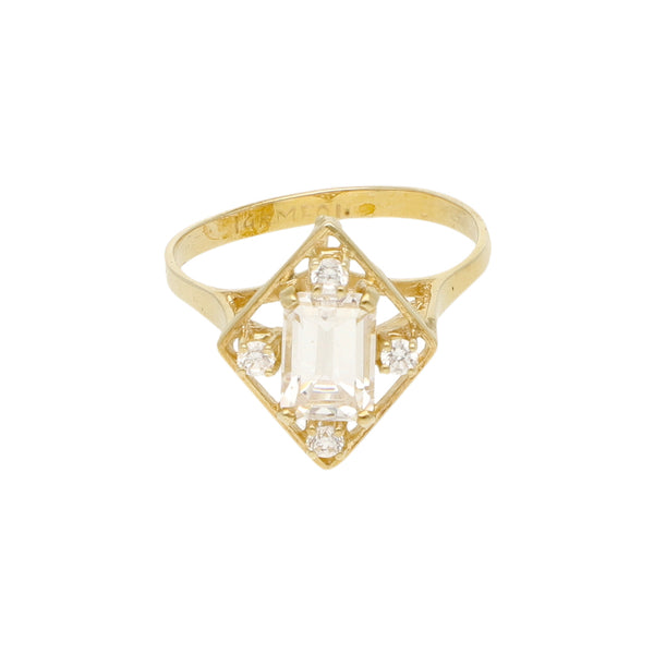 Anillo diseño especial con circonias en oro amarillo 14 kilates.