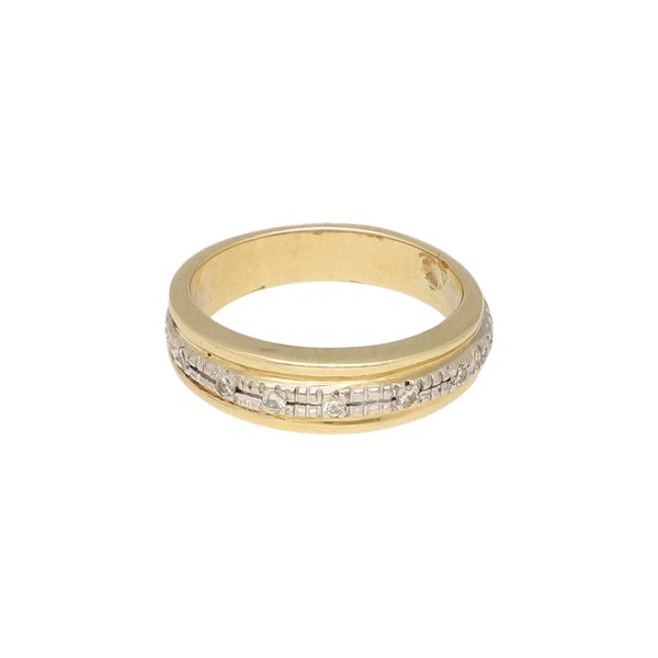 Anillo diseño especial con diamantes en oro amarillo 14 kilates.