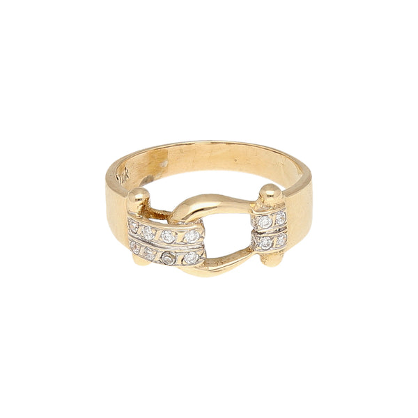 Anillo diseño especial con aplicaciones y circonias en oro amarillo 14 kilates.