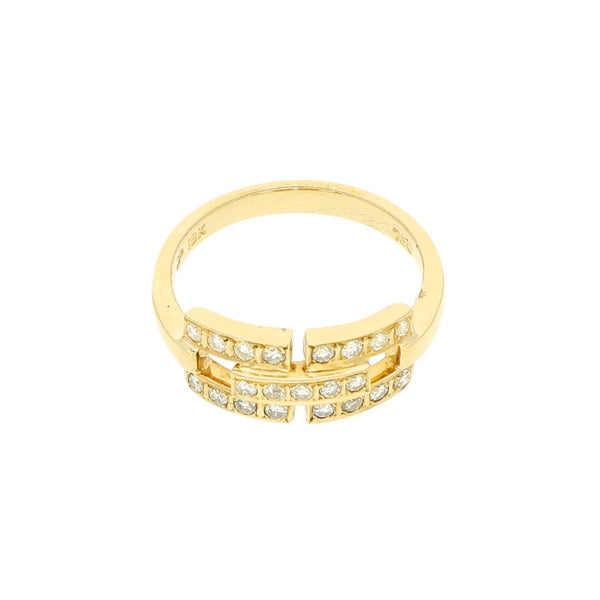 Anillo diseño especial con diamantes en oro amarillo 18 kilates.