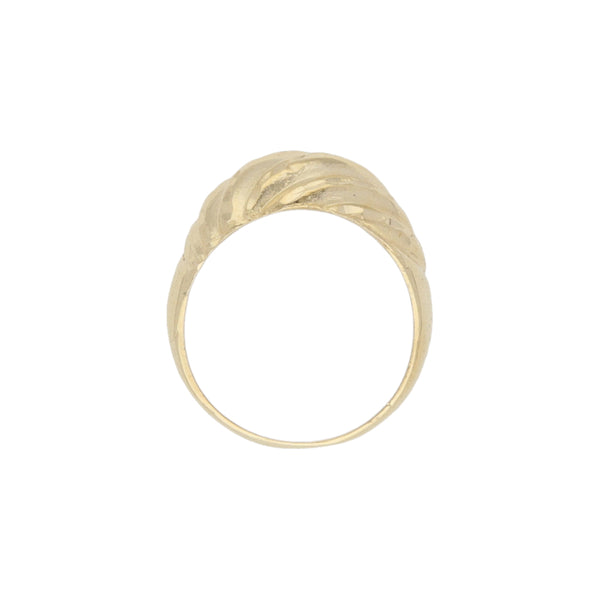 Anillo diseño especial en oro amarillo 14 kilates.