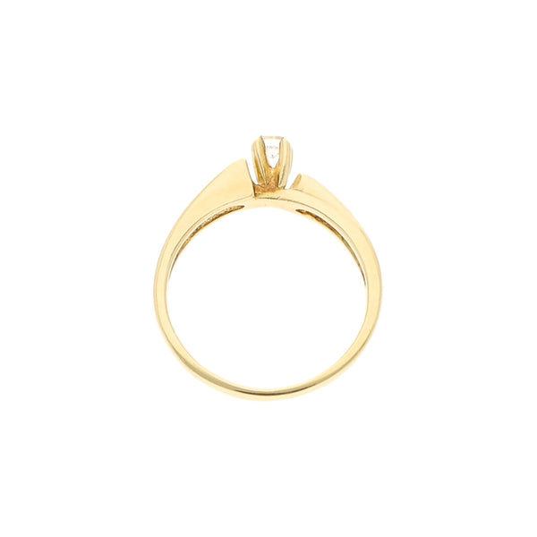 Anillo diseño especial con sintético oro amarillo 14 kilates.