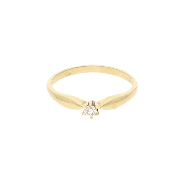 Anillo solitario con diamante en oro amarillo 14 kilates.