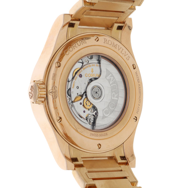 Reloj Corum para caballero modelo Romvlvs Dual Time en oro rosa 18 kilates.