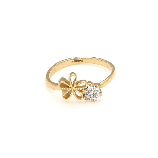 Anillo calado motivo flor con circonias en oro amarillo 14 kilates.