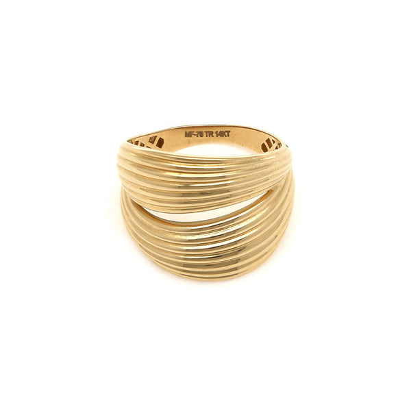 Anillo acanalado en oro amarillo 14 kilates.