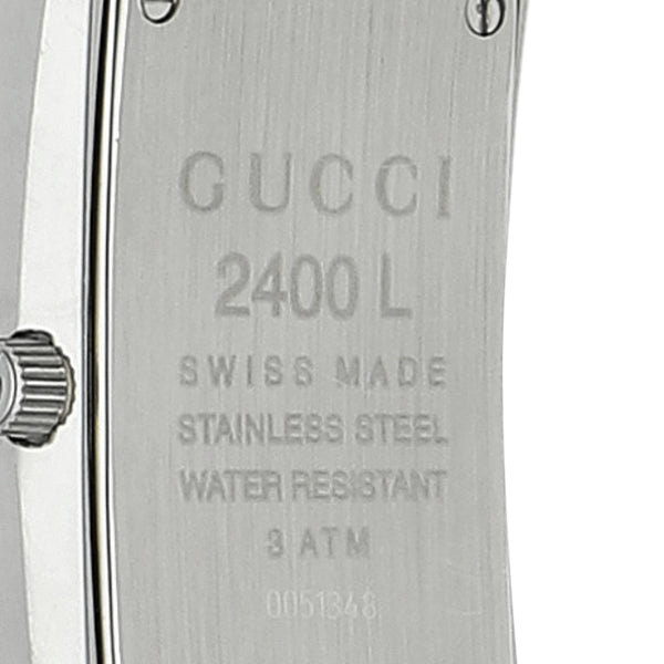 Reloj Gucci para dama en acero inoxidable.