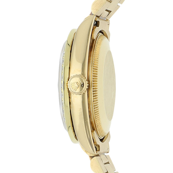 Reloj Rolex para dama modelo Oyster Perpetual DateJust en oro amarillo 18 kilates.