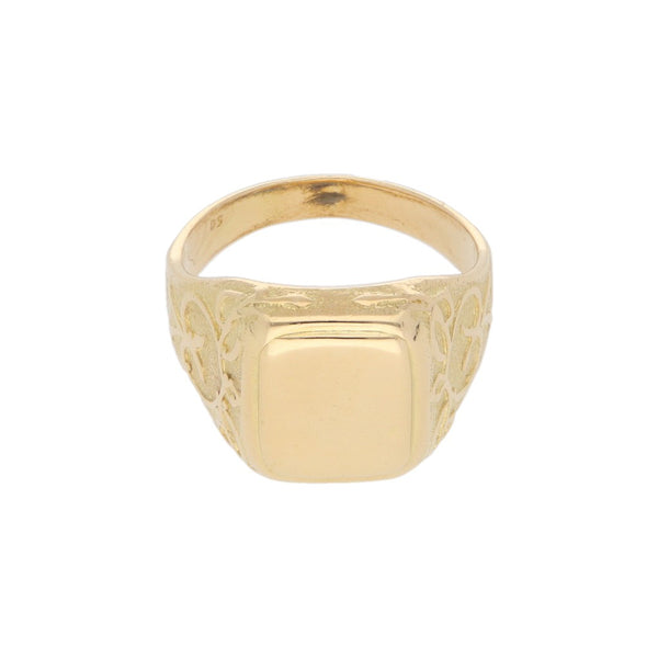 Anillo tipo sello en oro amarillo 18 kilates.